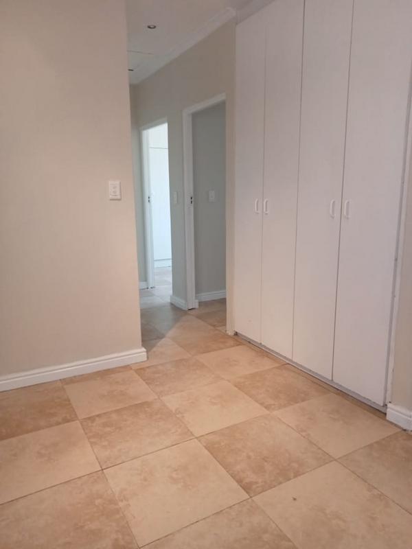 To Let 3 Bedroom Property for Rent in Brooklyn Western Cape